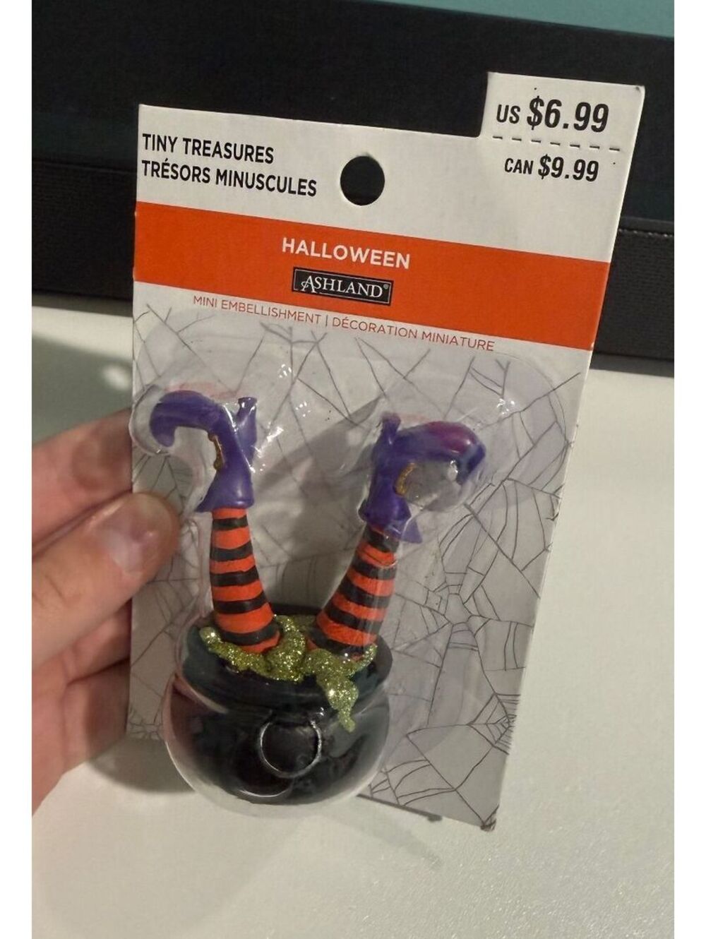 Halloween Witch Legs In Cauldron Decor Figure